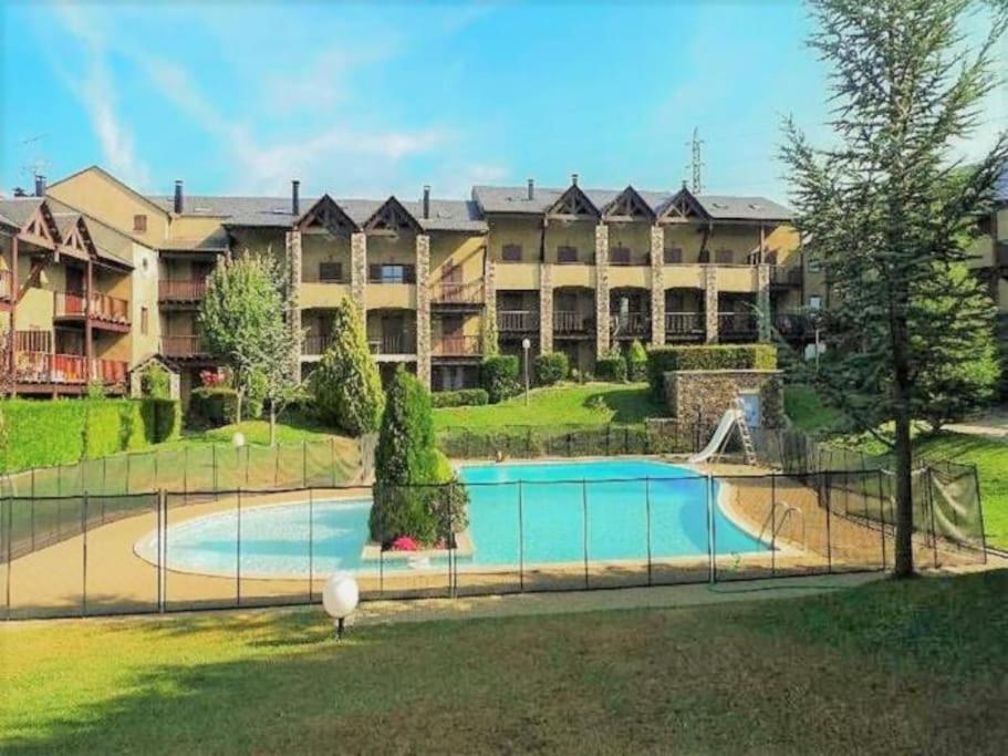Chalet Preciosa Casa Con Jardin Y Piscina